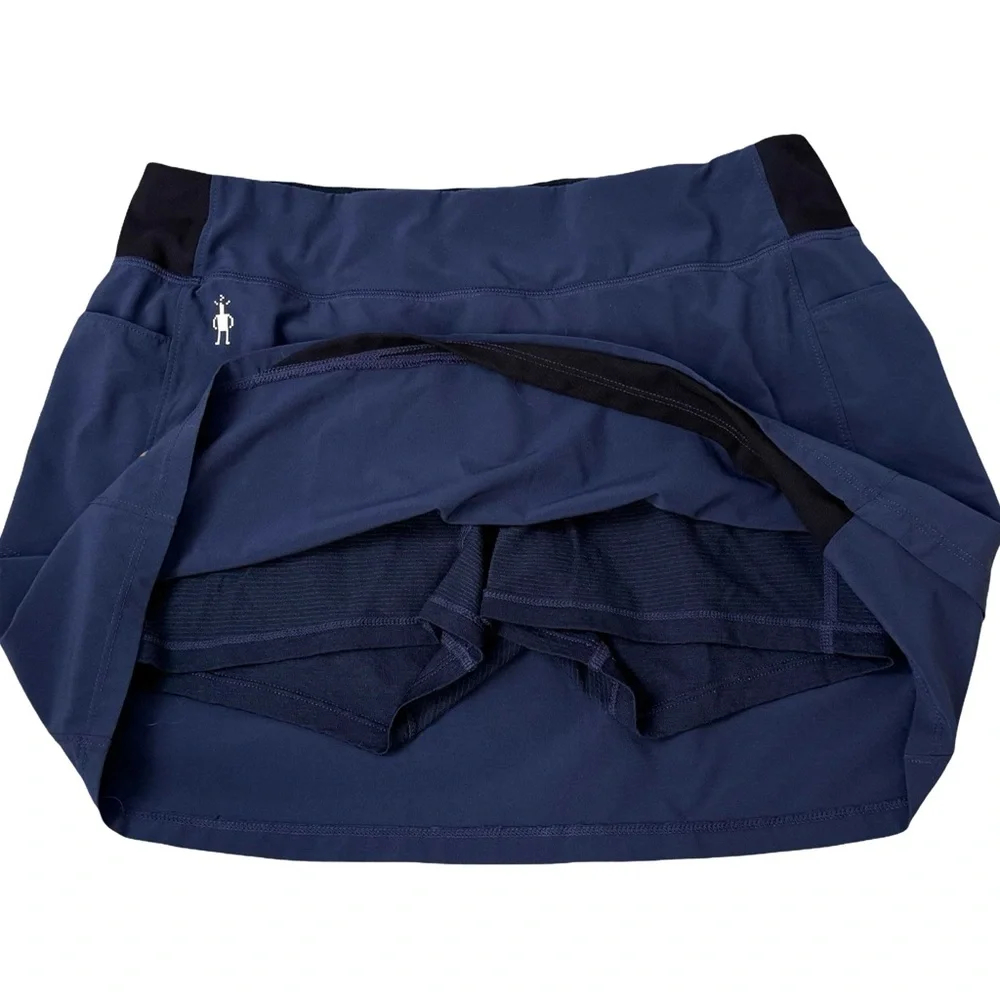 Smartwool Merino Sport Skort Skirt
Built In Shorts Navy Black Athleisure Small - Picture 7 of 8